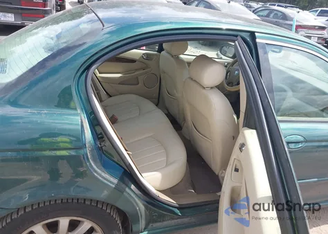 2003 Jaguar X-Type 2.5 z USA, uszkodzony, nr VIN SAJEA51D93XD46811